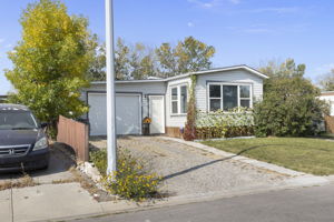  Photo 0
