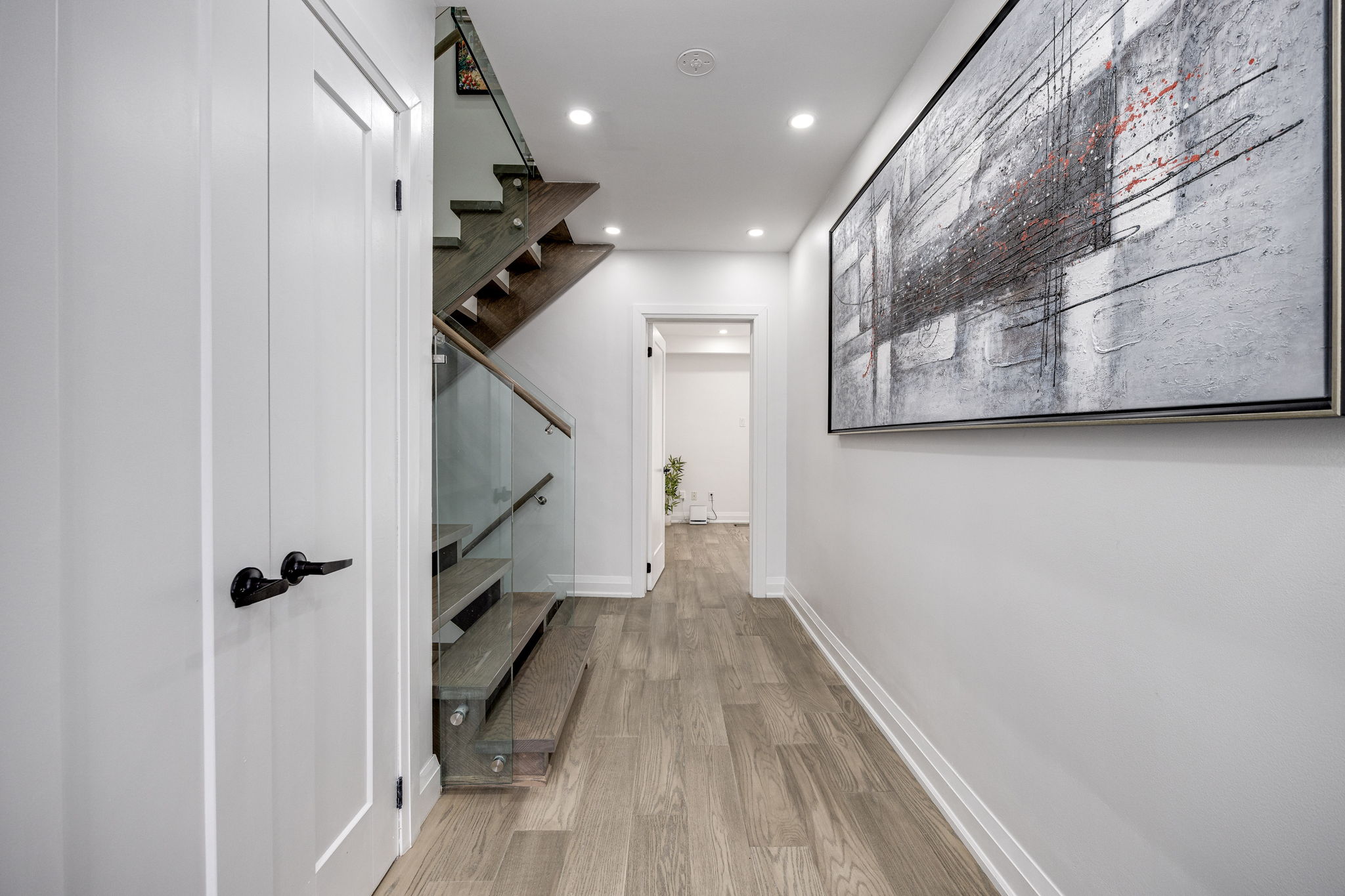 Toronto property showcase — delivered property photograph 4