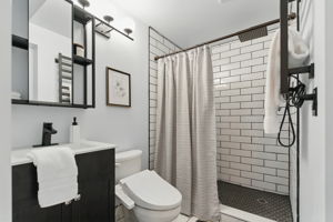  Photo 38