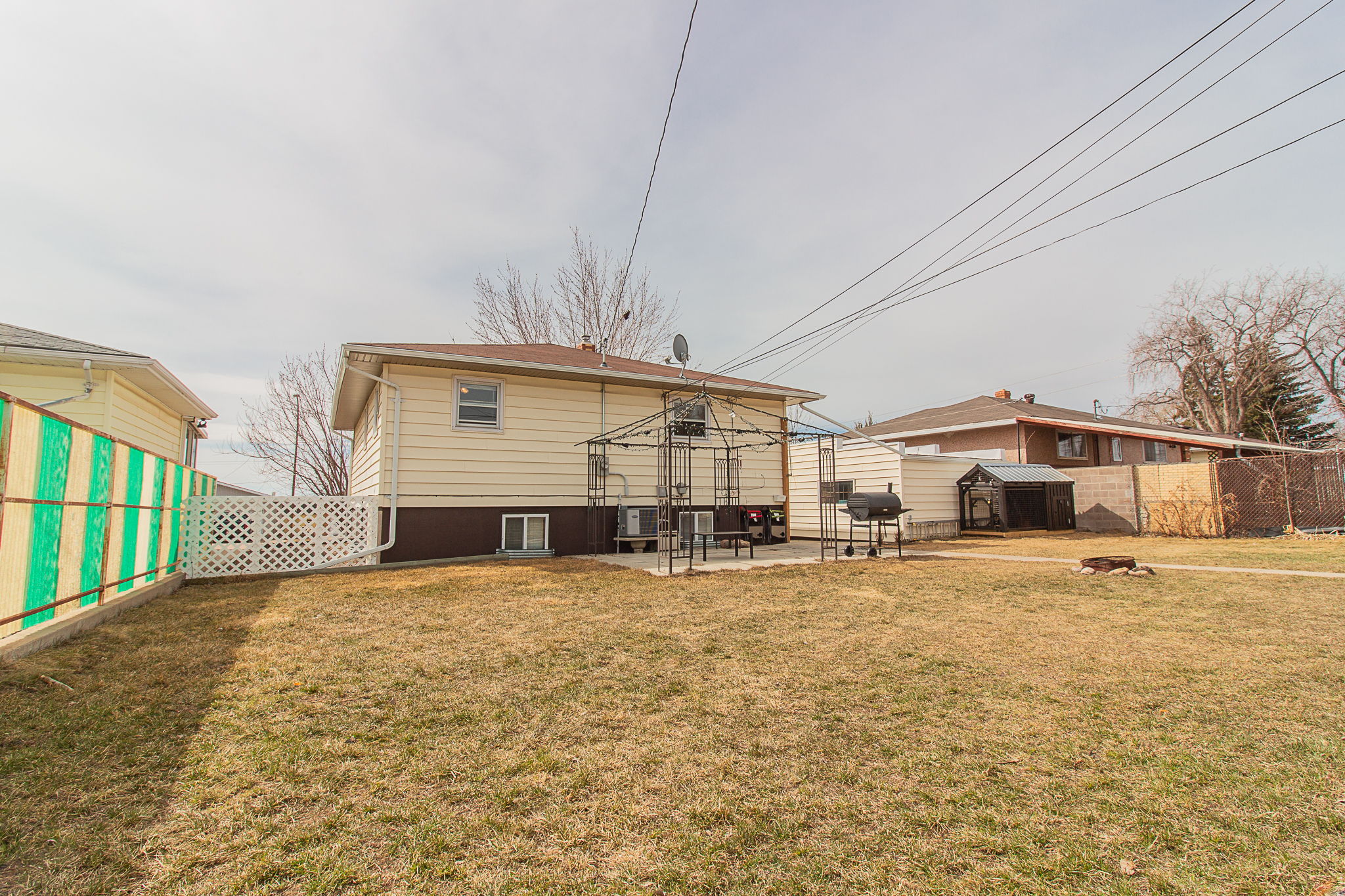  680 8 St SW, Medicine Hat, AB T1A 4M4, US Photo 54