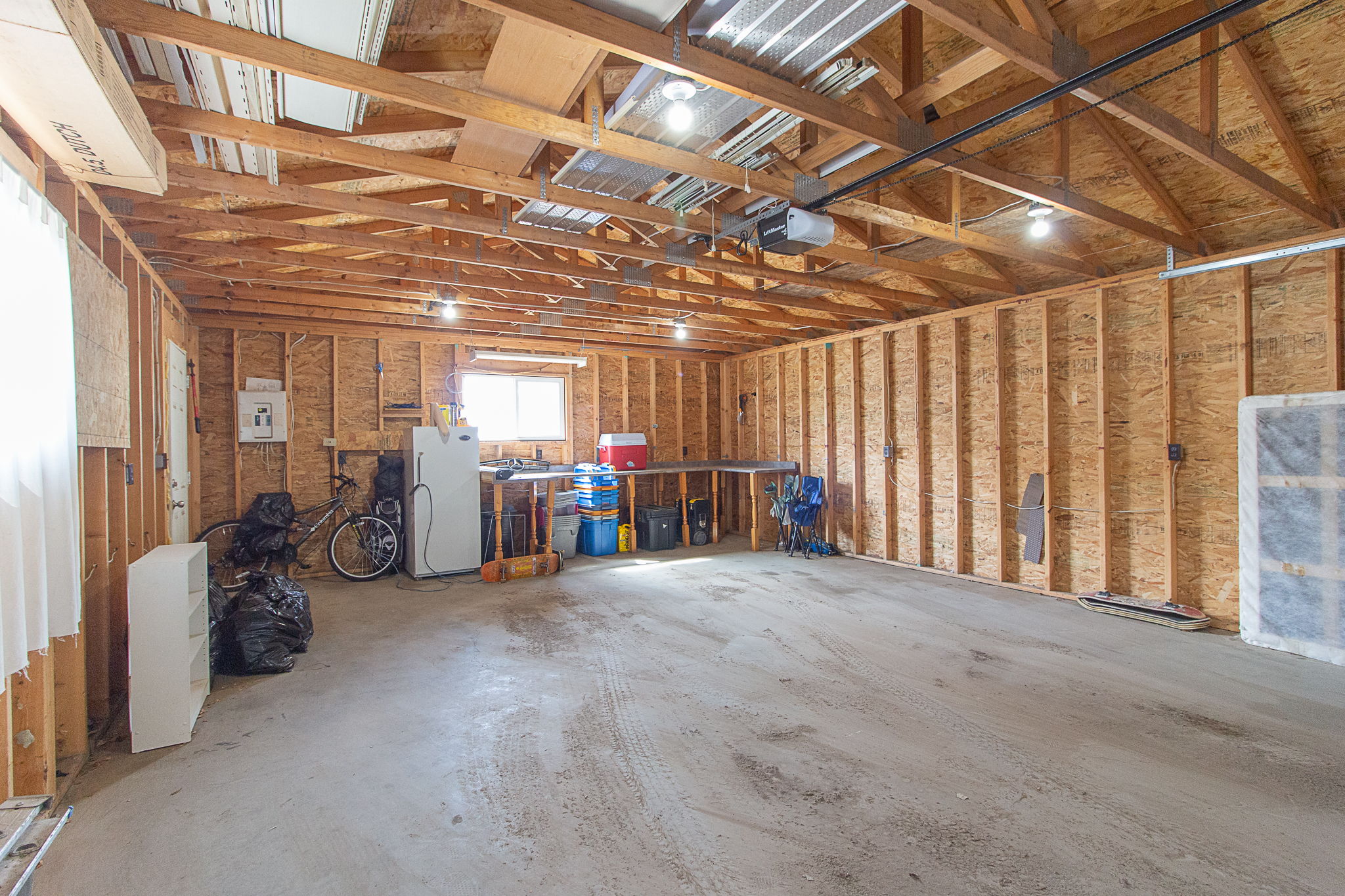  680 8 St SW, Medicine Hat, AB T1A 4M4, US Photo 69