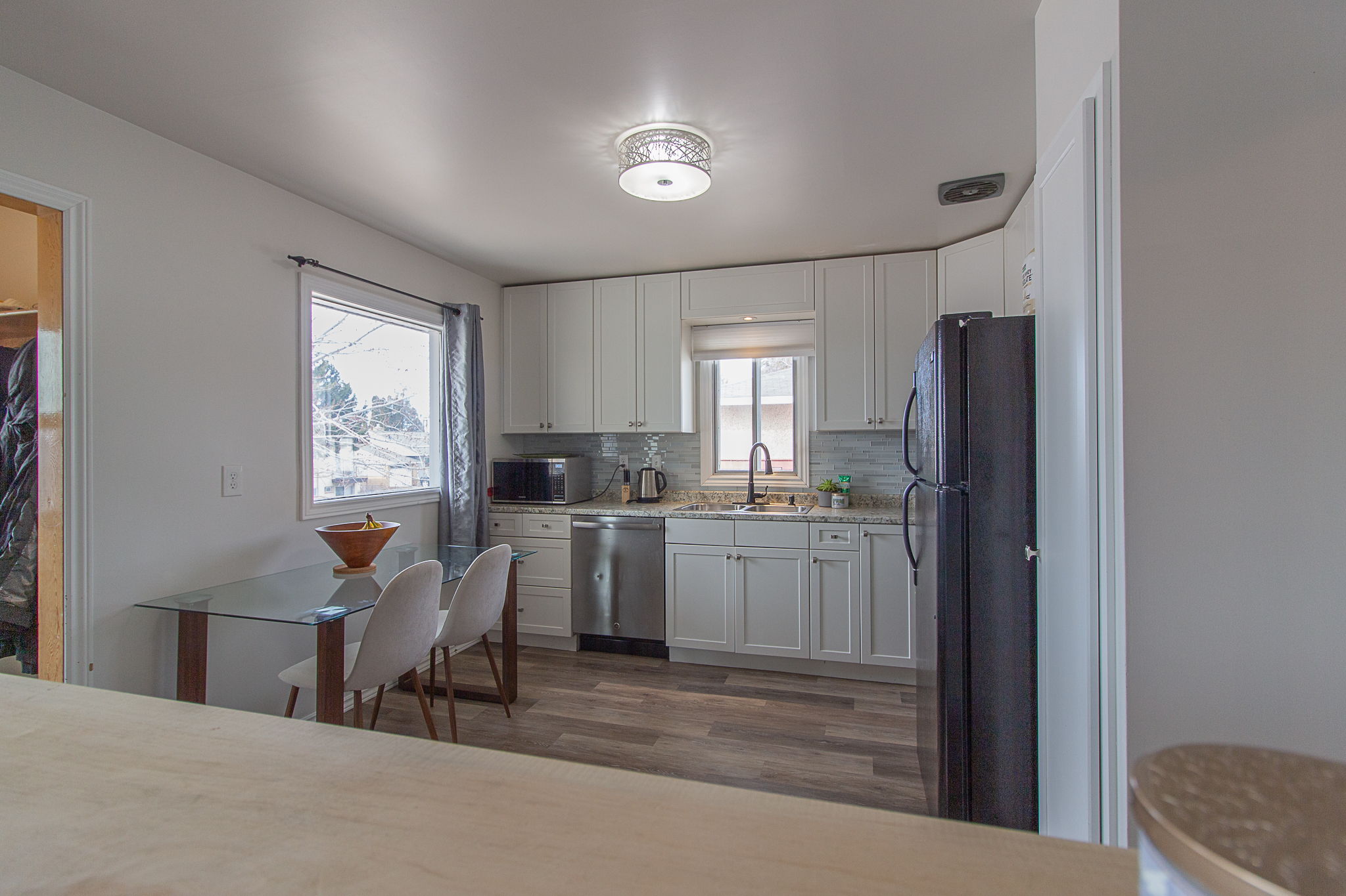  680 8 St SW, Medicine Hat, AB T1A 4M4, US Photo 14