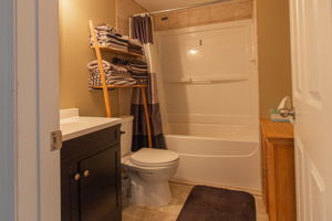  680 8 St SW, Medicine Hat, AB T1A 4M4, US Photo 46