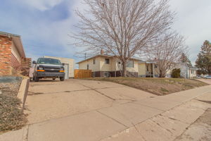  680 8 St SW, Medicine Hat, AB T1A 4M4, US Photo 8