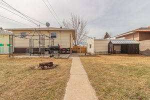  680 8 St SW, Medicine Hat, AB T1A 4M4, US Photo 51