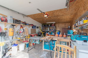  680 8 St SW, Medicine Hat, AB T1A 4M4, US Photo 29