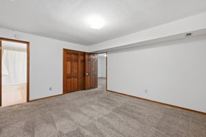  Photo 36