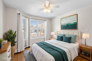 DSC07878 virtually staged.jpeg