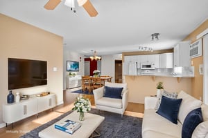 DSC07848 virtually staged.jpeg