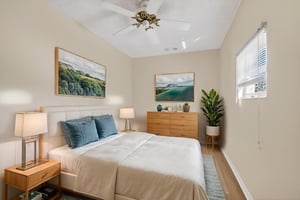 DSC_7707 virtually staged.jpeg