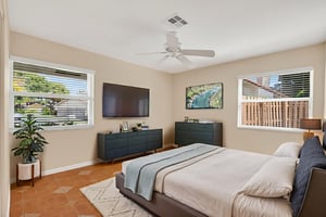 DSC_7071 virtually staged.jpeg