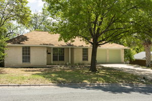  Photo 0