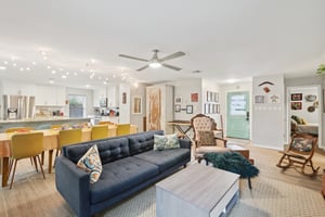 Moonmont Dr-S0107-009.jpg