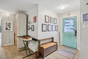 Moonmont Dr-S0107-042.jpg