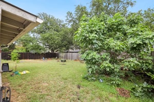 Moonmont Dr-S0107-046.jpg
