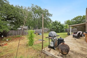 Moonmont Dr-S0107-047.jpg