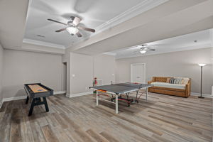  Photo 32