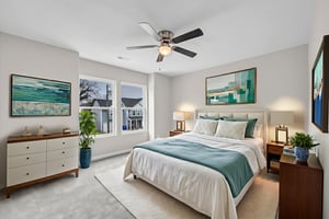 DSC_0565 virtually staged.jpeg