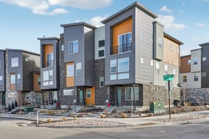 N Silver Creek Dr-S0702-002.jpg