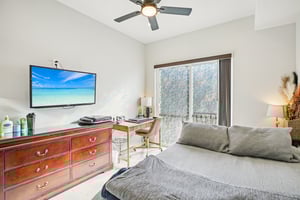 N Silver Creek Dr-S0702-012.jpg