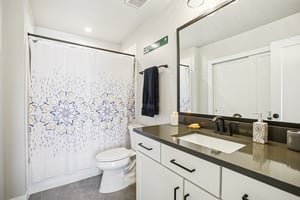 N Silver Creek Dr-S0702-016.jpg