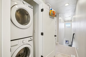 N Silver Creek Dr-S0702-022.jpg