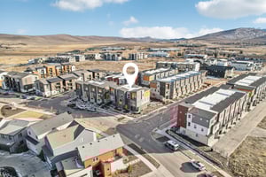 N Silver Creek Dr-S0702-030.jpg