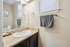  Photo 48