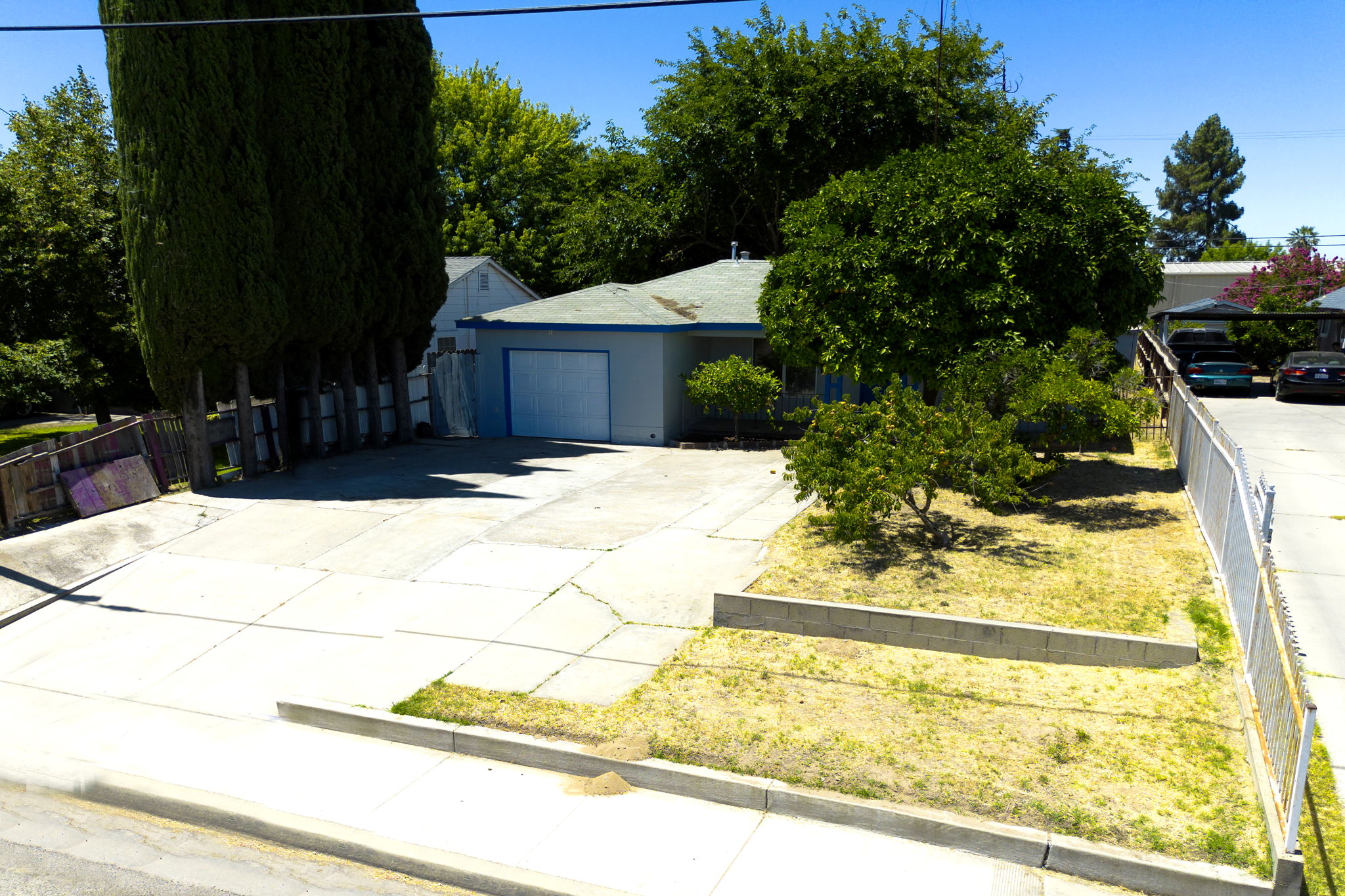  Photo 40