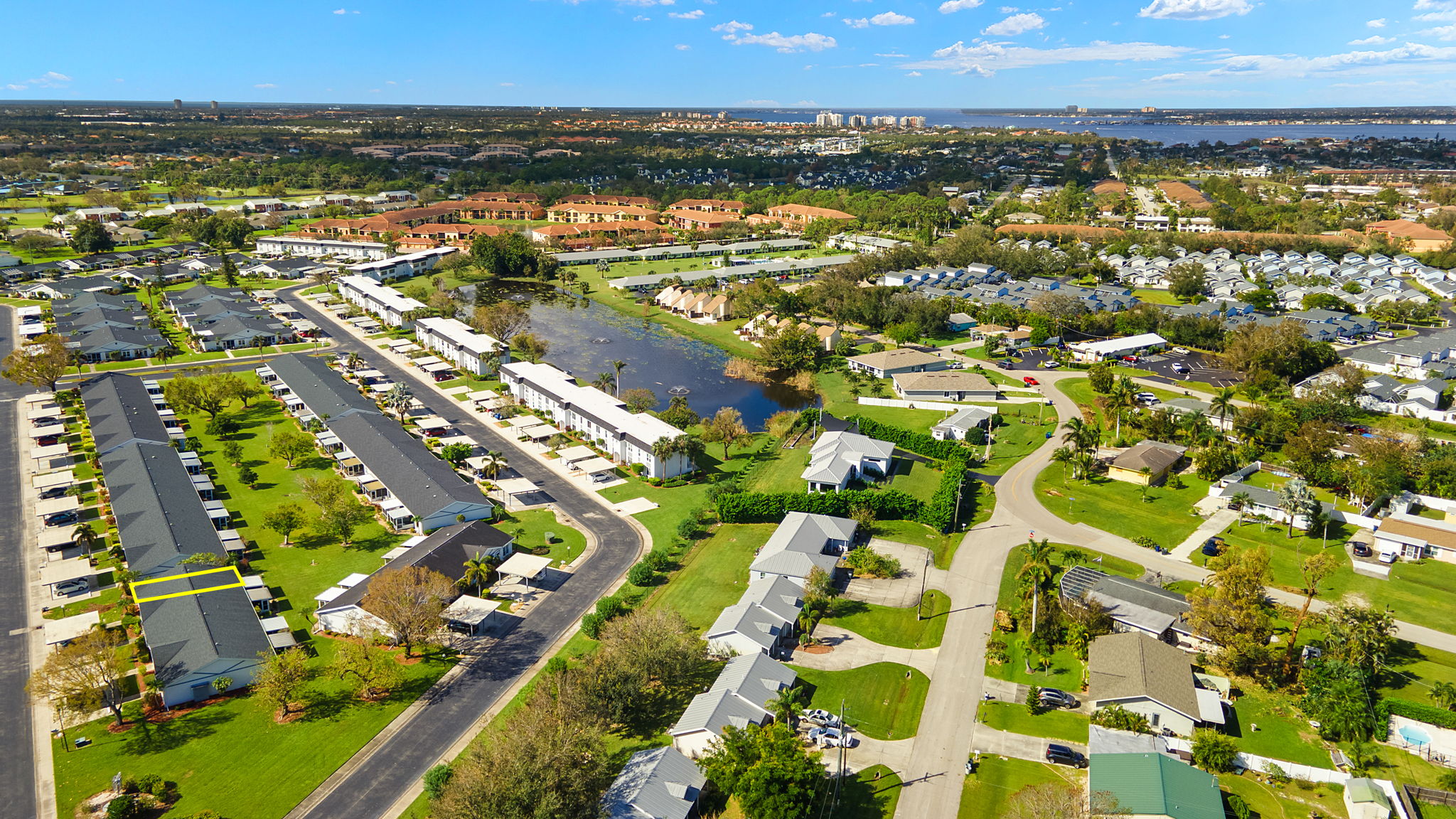 Aerial Rear Exterior 2 of 4 - lot lines