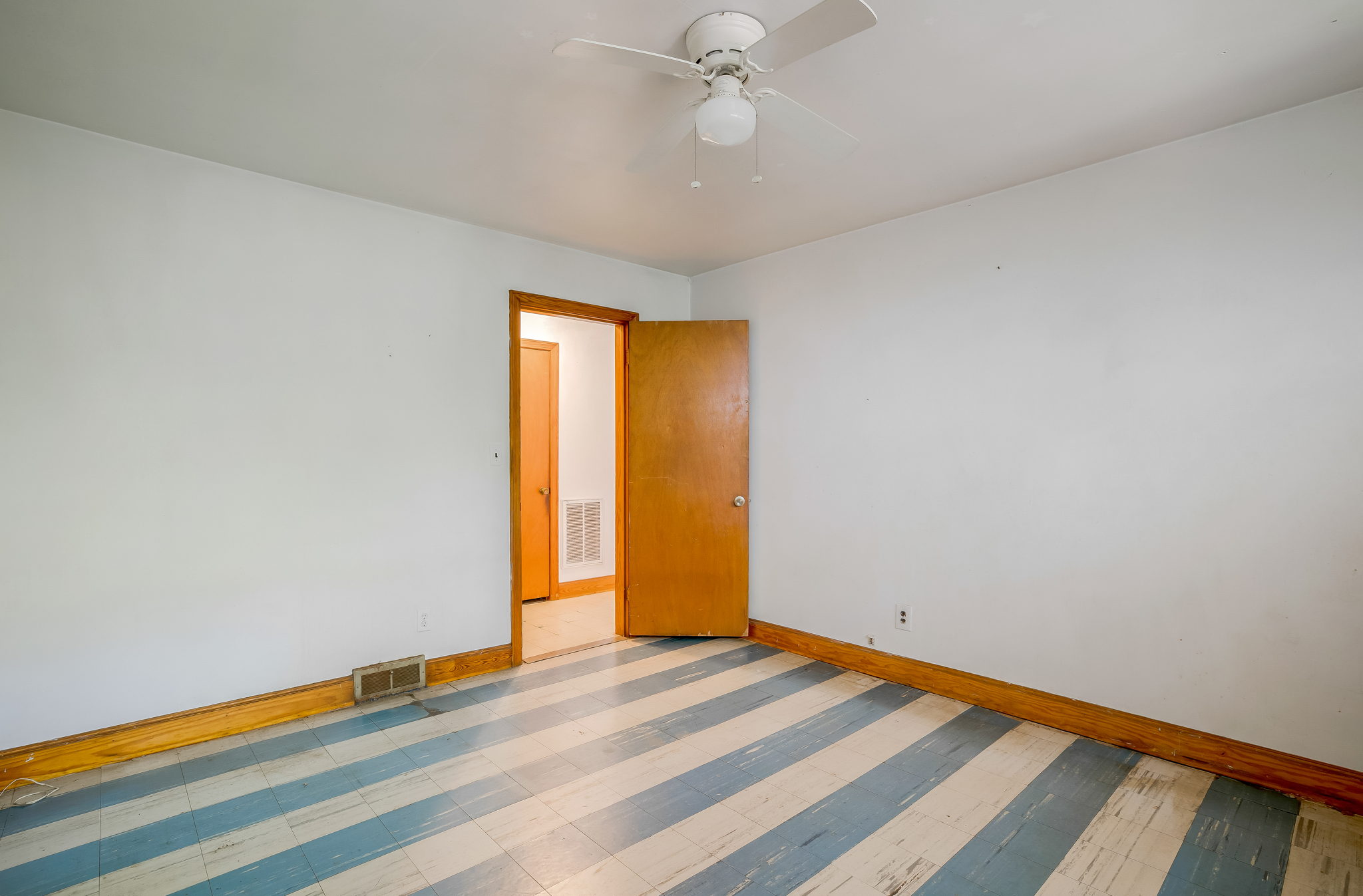 6809 Germanton Rd-26