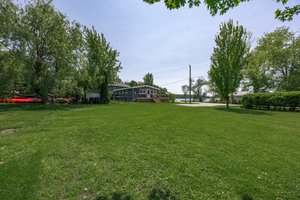  Photo 48