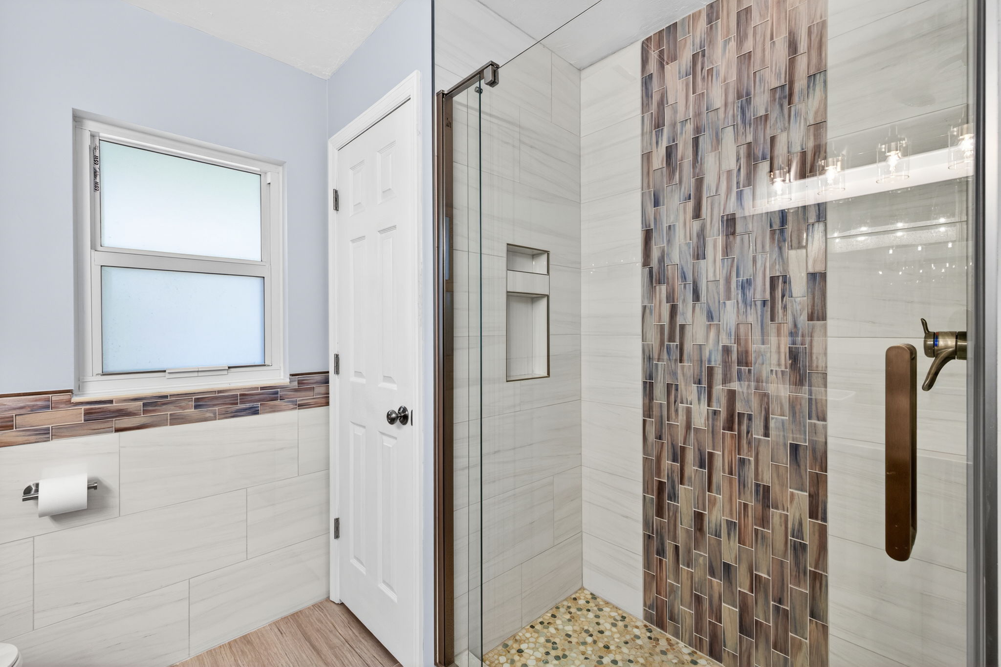 Guest Bathroom 2