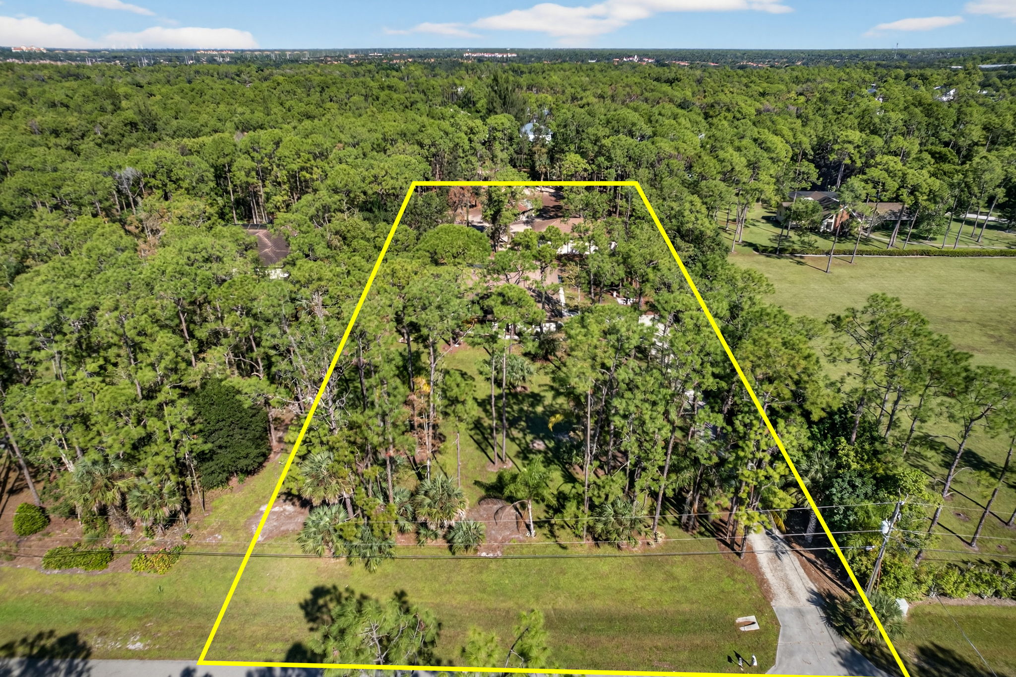 Aerial Front Exterior 1-lines