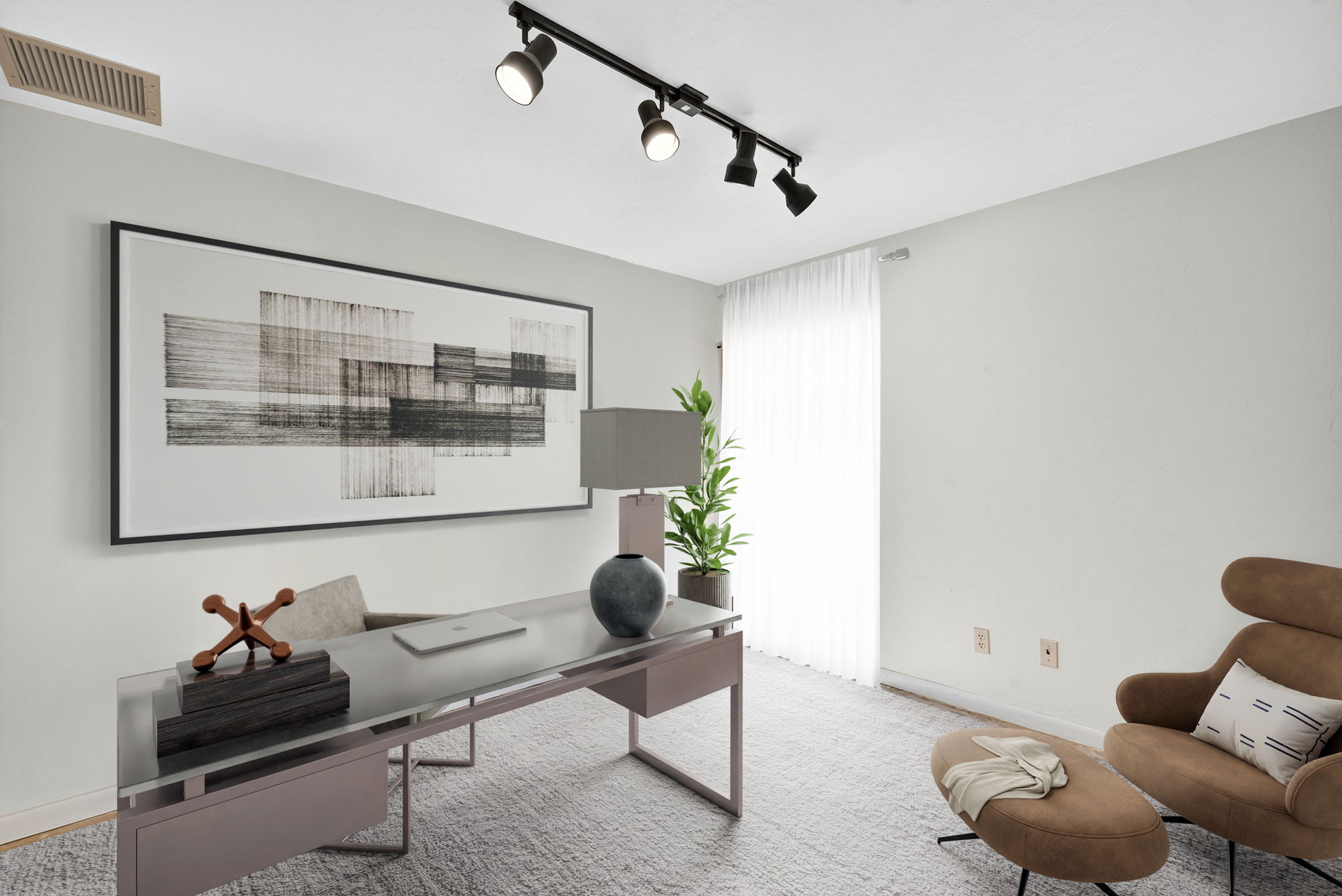 Guest Bedroom 1 - r - VS