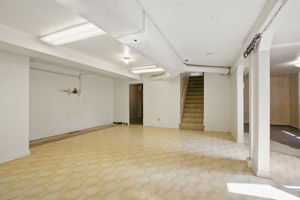  Photo 39