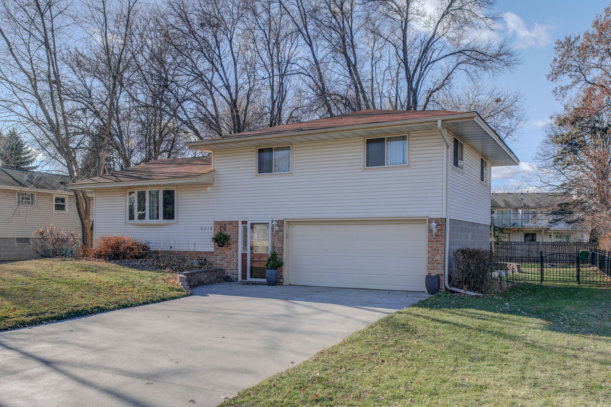  6813 Emerson Ave N, Brooklyn Center, MN 55430, US