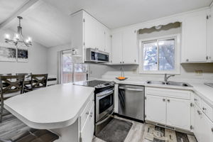 Kitchen/Eating Area