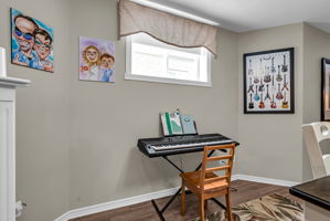  Photo 43