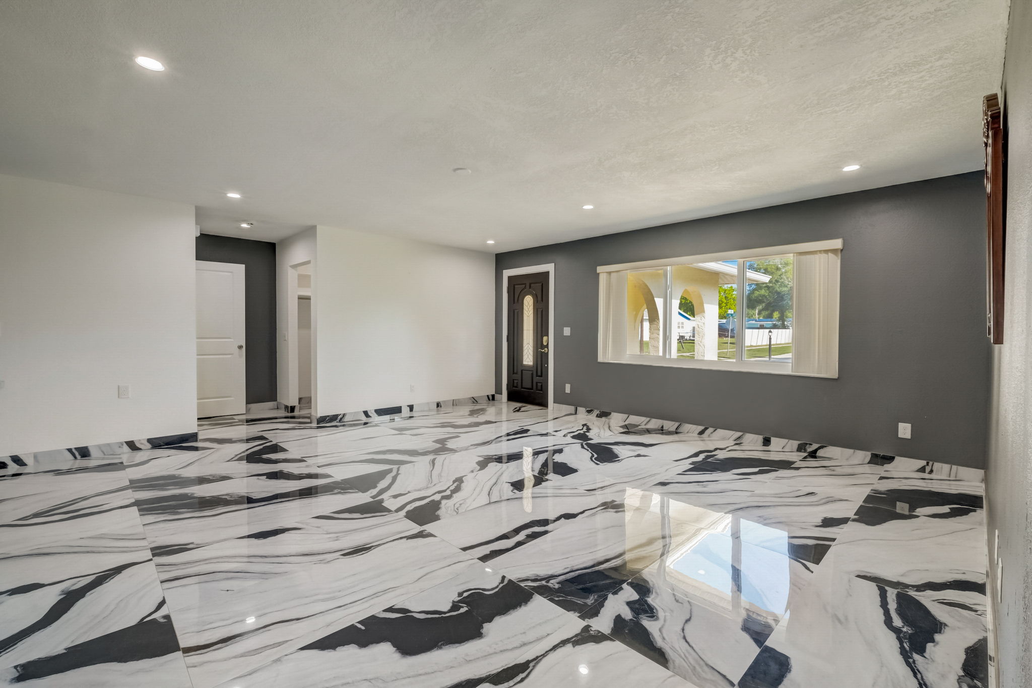 11th Ave NW-004