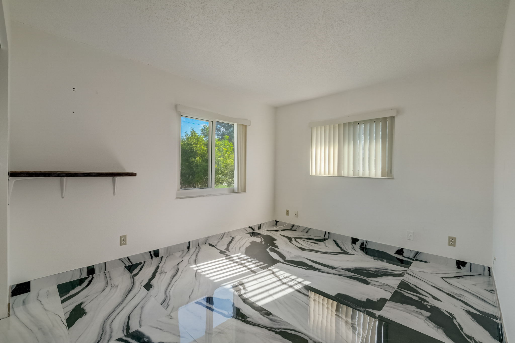 11th Ave NW-017