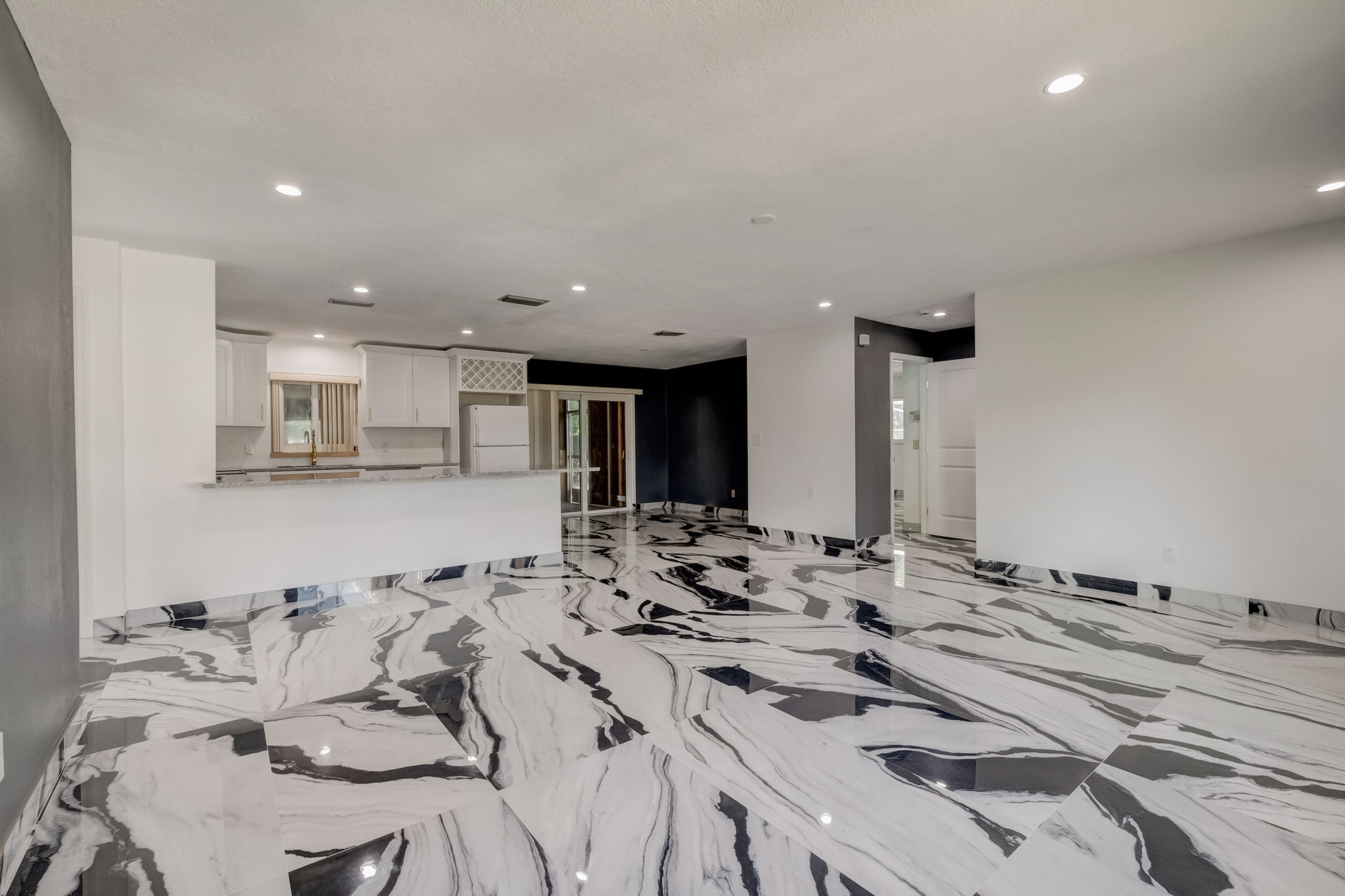 11th Ave NW-006