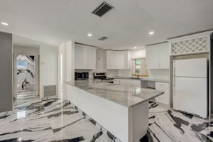 11th Ave NW-008