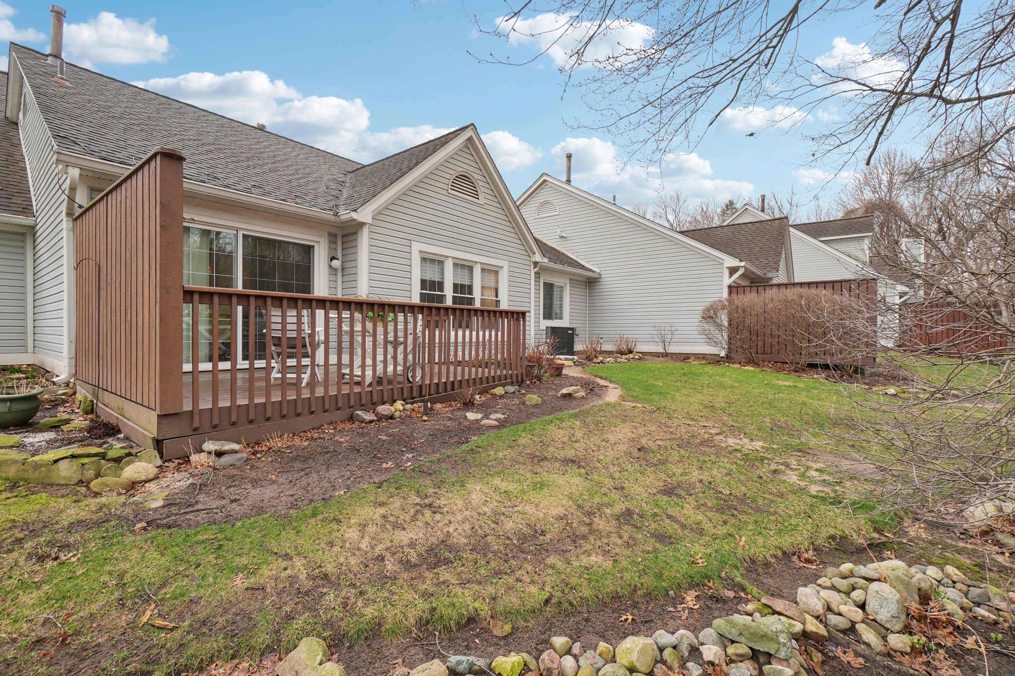 Fox Ln-S1703-030.jpg