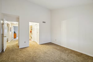 Fox Ln-S1703-019.jpg