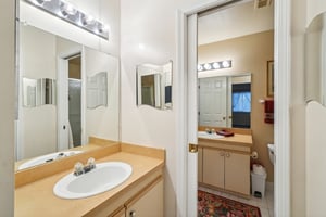 Fox Ln-S1703-021.jpg