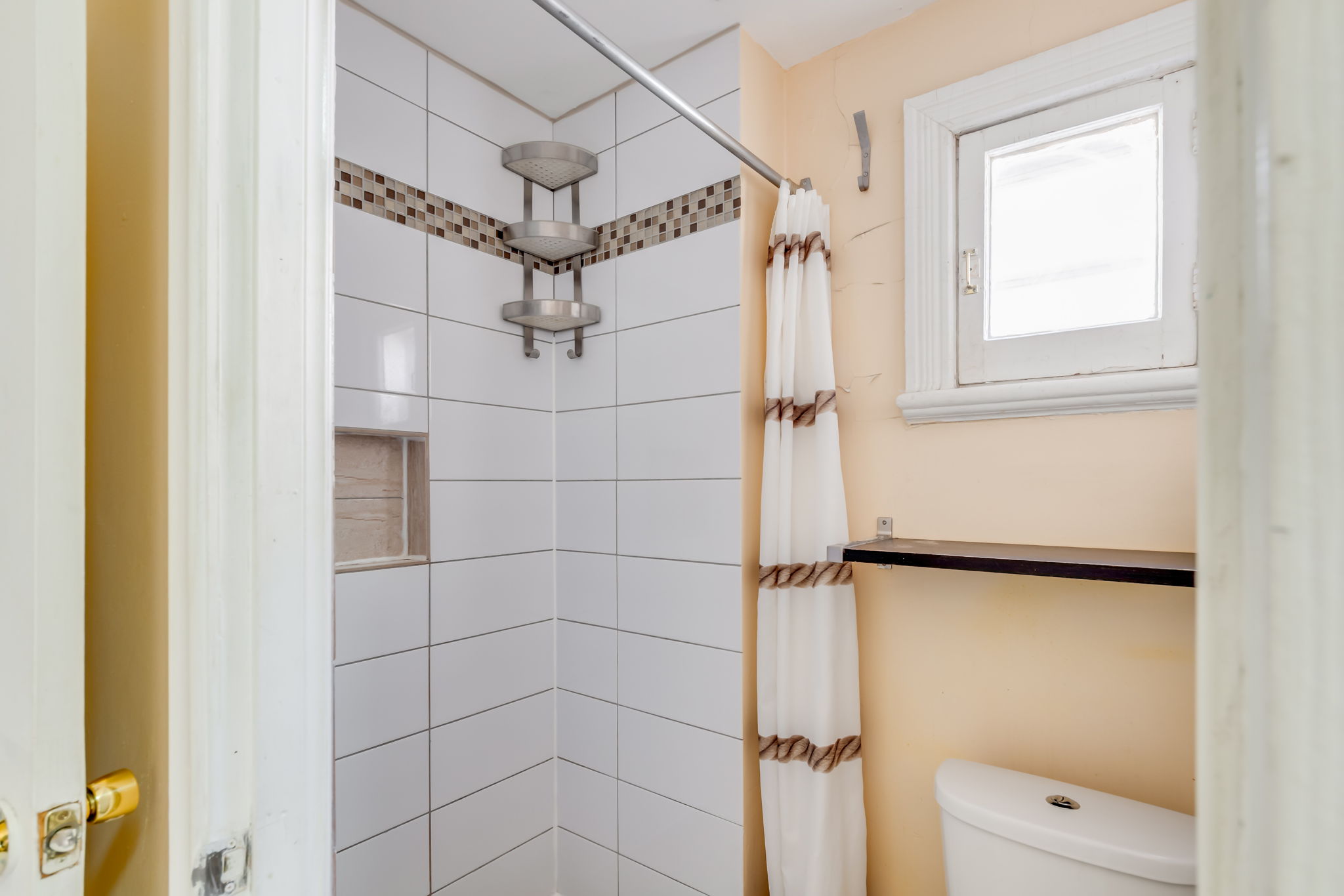 Toronto property showcase — delivered property photograph 25