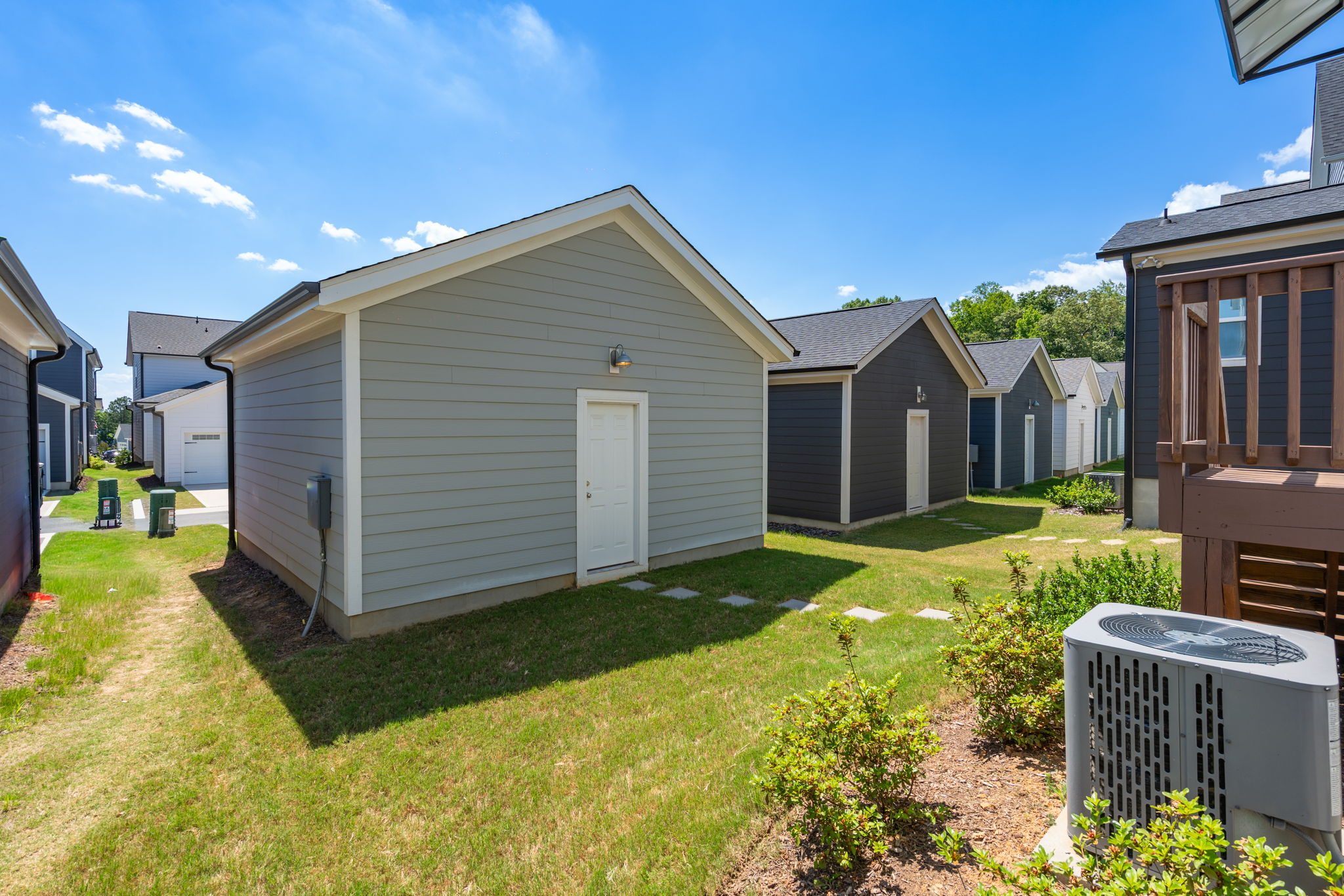 682 Vine Pkwy-30