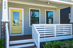 682 Vine Pkwy-4