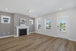 682 Vine Pkwy-6